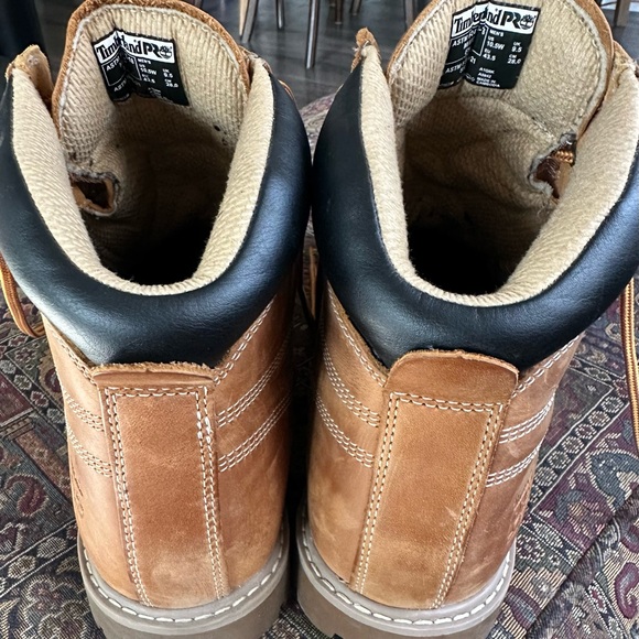 Timberlands - Picture 3 of 5